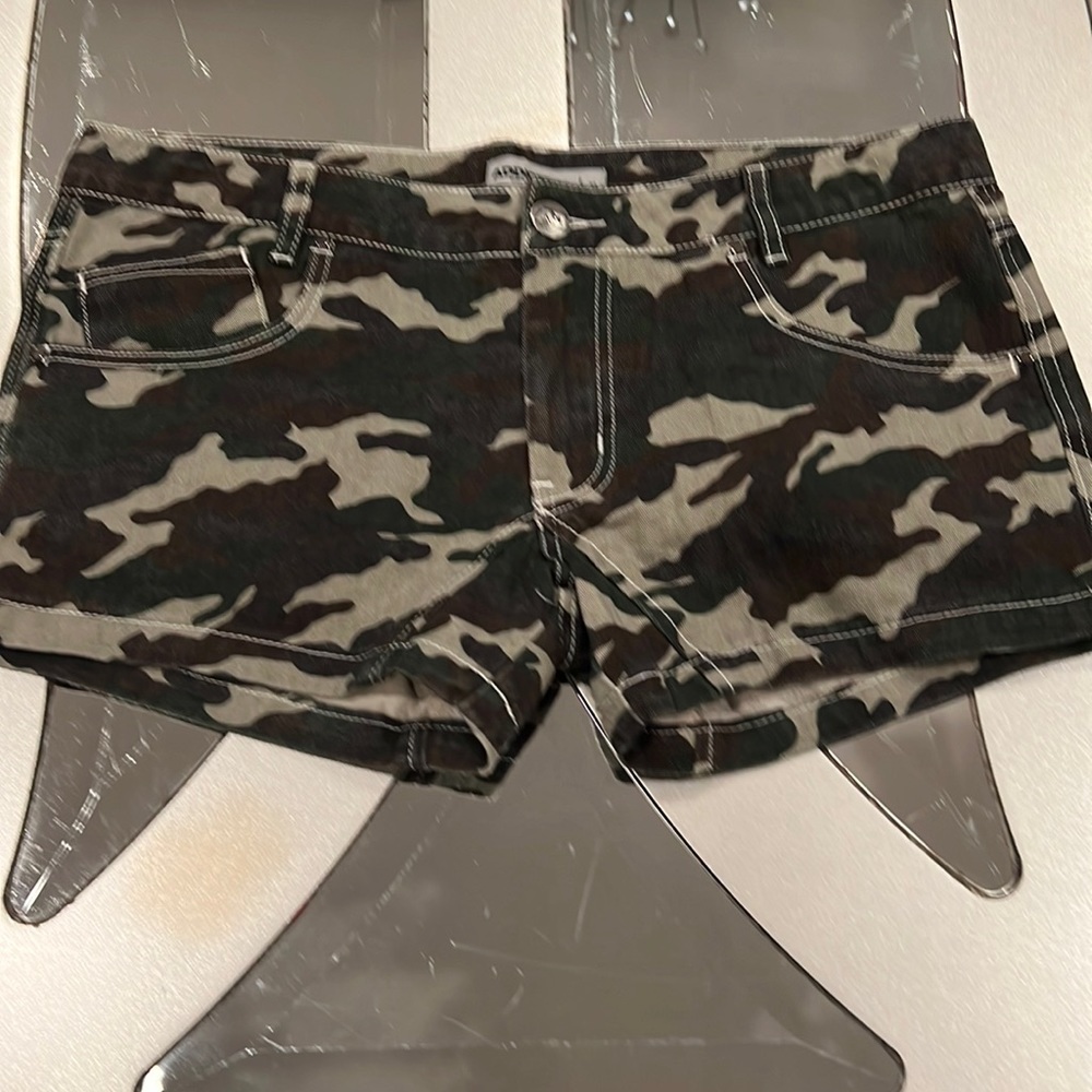 Camouflage addicted ball hugger short shorts large 34 waist